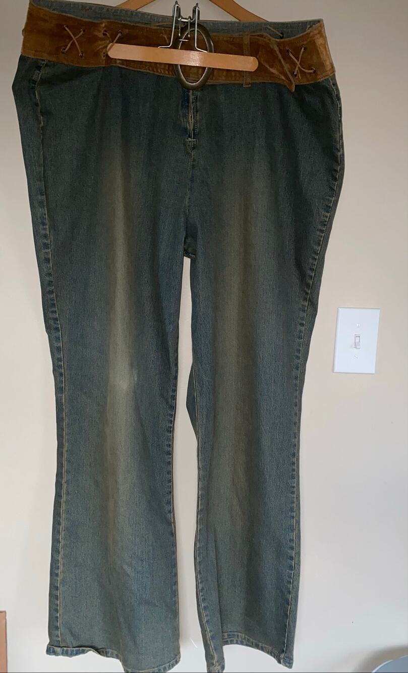 Vintage Y2K Wild Z dirty wash jeans size 24 suede belt waist western